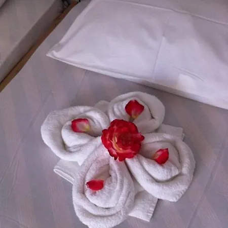 Apart Otel Manine 3*