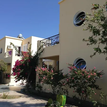 Manine Hotel apartamentowy 2*