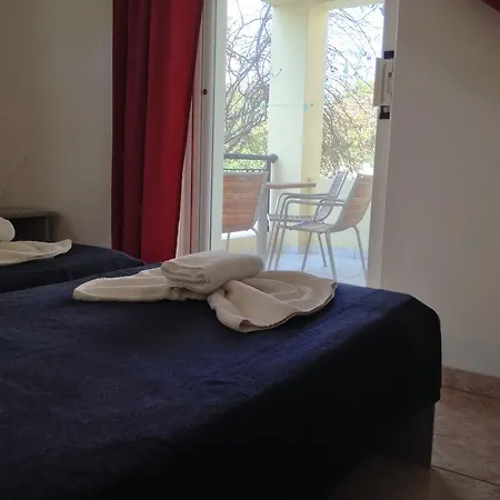 Manine Aparthotel