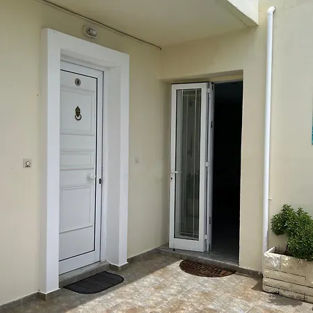 Hotel de apartamente Manine 3*